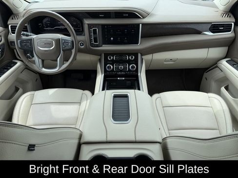 Used 2024 GMC Yukon Denali image 11