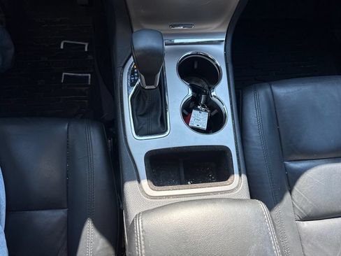 Used 2018 Jeep Grand Cherokee Limited RWD image 23