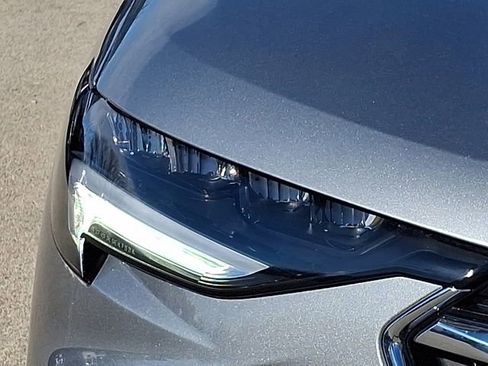 Used 2023 Buick Envision Preferred image 9