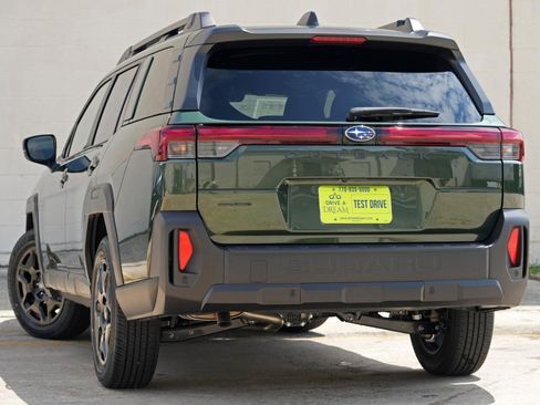 Used 2026 Subaru Outback Limited AWD/4WD image 6