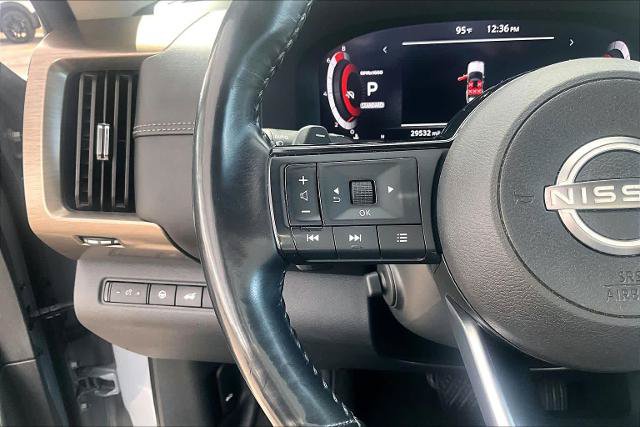 Used 2023 Nissan Pathfinder Platinum FWD image 24