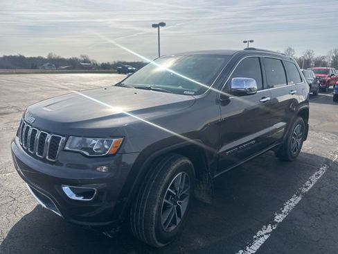 Used 2021 Jeep Grand Cherokee Limited w/ Trailer Tow Group IV image 2