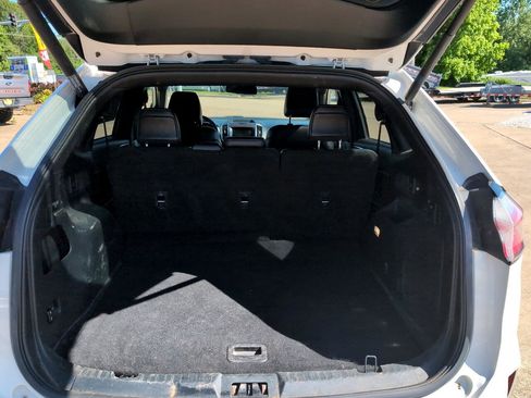 Used 2020 Ford Edge ST w/ Cold Weather Package image 9