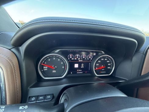 Certified 2021 Chevrolet Silverado 1500 High Country w/ Technology Package image 18