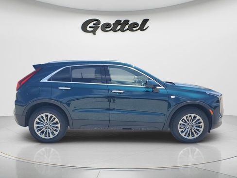 Used 2025 Cadillac XT4 Premium Luxury FWD image 4