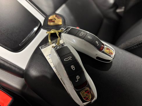 Used 2016 Porsche 911 Targa 4 GTS AWD/4WD image 15