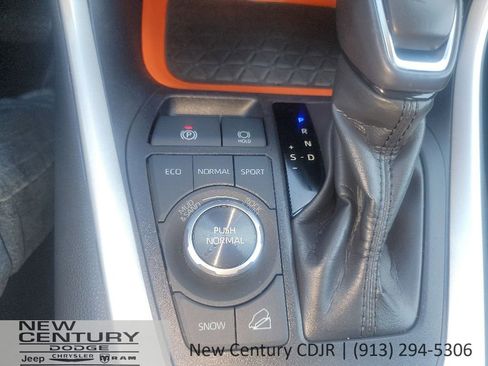 Used 2024 Toyota RAV4 Adventure AWD/4WD image 14