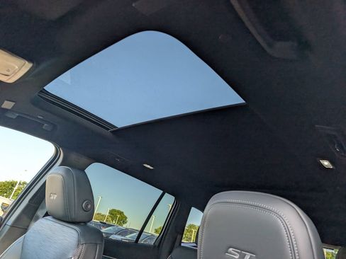 New 2026 Buick Enclave Sport Touring w/ Power Package FWD image 20