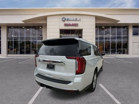 Used 2021 GMC Yukon SLT w/ SLT Premium Package RWD image 13