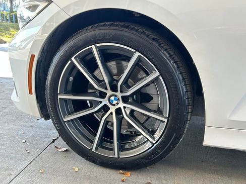 Used 2019 BMW 330i Sedan w/ Driving Assistance Package image 25