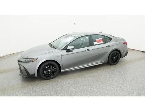 New 2026 Toyota Camry SE FWD image 2