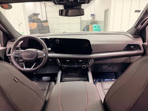 Certified 2026 Chevrolet Suburban RST w/ RST Capability Package image 22