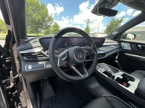 Certified 2025 Buick Enclave Avenir w/ Super Cruise Package image 27