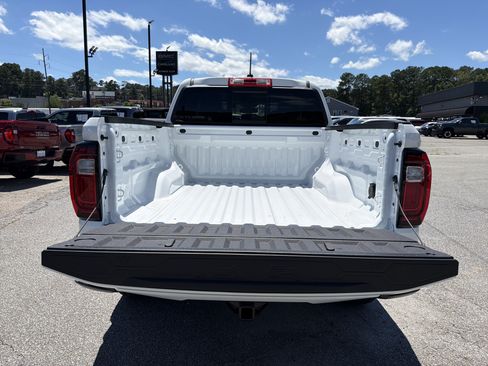 New 2026 GMC Canyon Elevation w/ Convenience Package RWD image 19