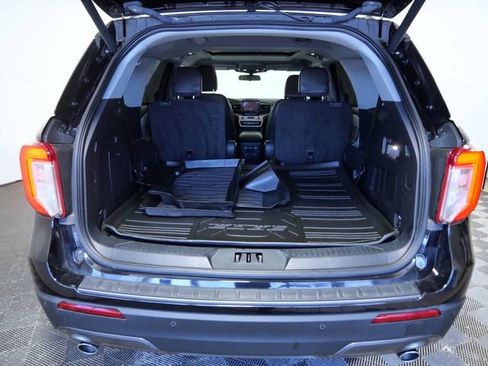 Certified 2023 Ford Explorer XLT w/ Equipment Group 202A AWD/4WD image 9