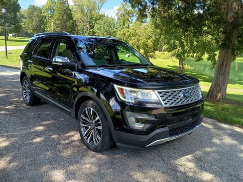 Used 2016 Ford Explorer Platinum AWD/4WD image 1