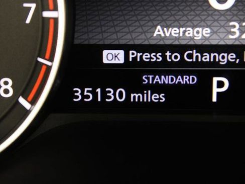 Certified 2025 Nissan Rogue SV image 28