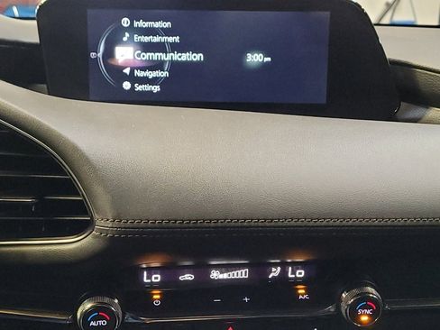 Used 2020 MAZDA MAZDA3 Hatchback w/ Preferred Package image 25