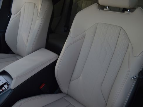 Used 2026 BMW X3 xDrive30 w/ Premium Package image 27