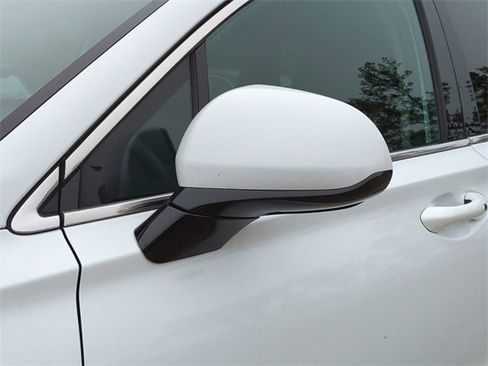 Certified 2022 Hyundai Santa Fe SEL image 12