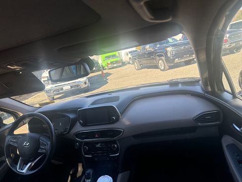 Used 2020 Hyundai Santa Fe SEL w/ Convenience + Premium Package image 10