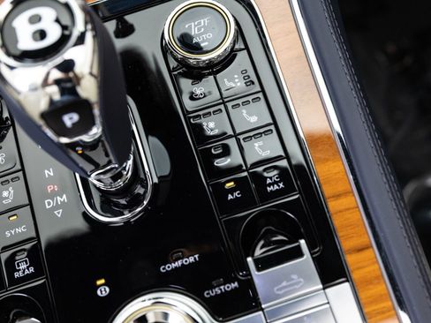 Used 2024 Bentley Continental GT AWD/4WD image 25