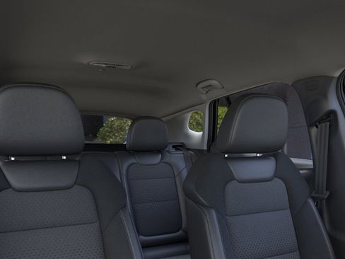 New 2026 Chevrolet Trax LT image 24