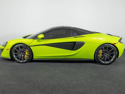 Used 2018 McLaren 570S Spider RWD image 10