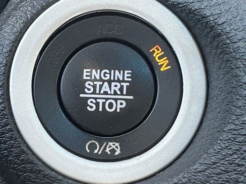 Used 2019 Dodge Journey GT image 17