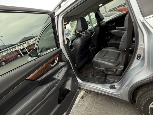 Certified 2024 Subaru Ascent Touring w/ Popular Package #2 image 12
