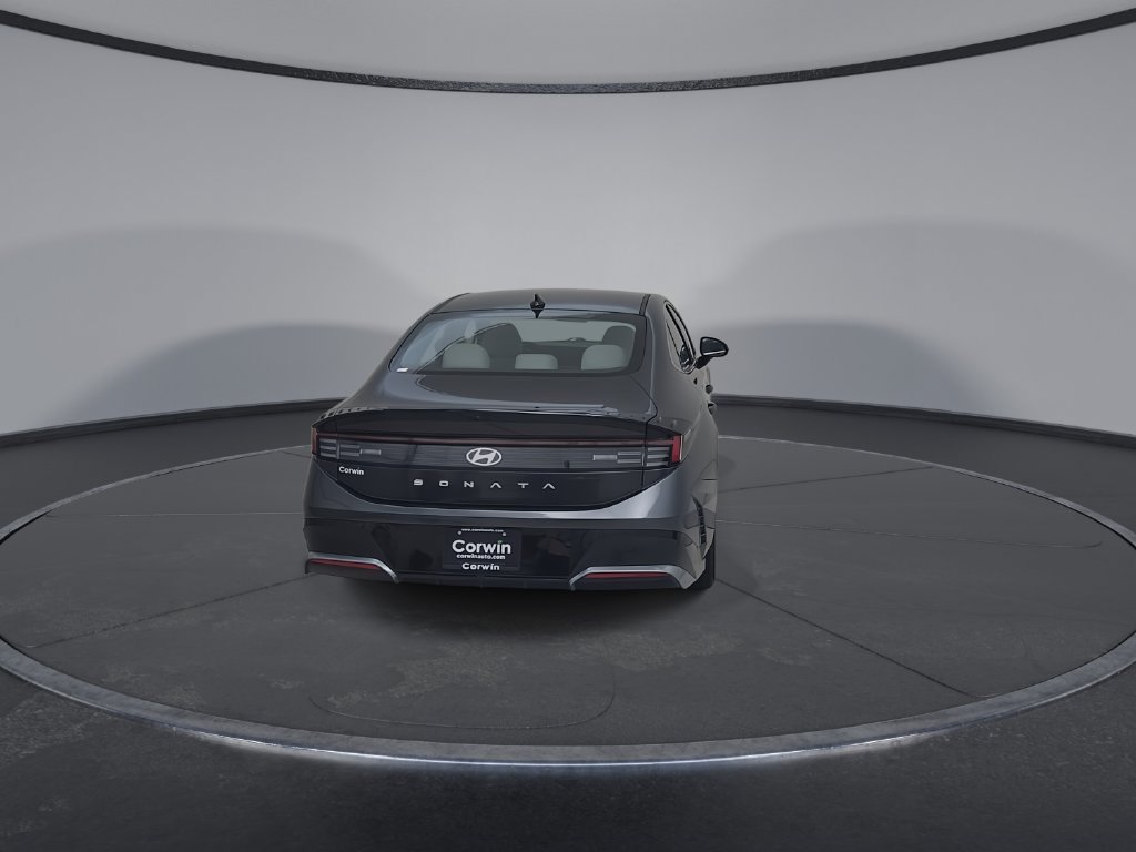 Used 2025 Hyundai Sonata SEL FWD image 14