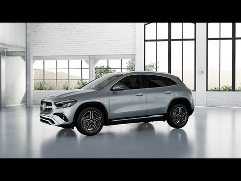 Certified 2026 Mercedes-Benz GLA 250 4MATIC image 32