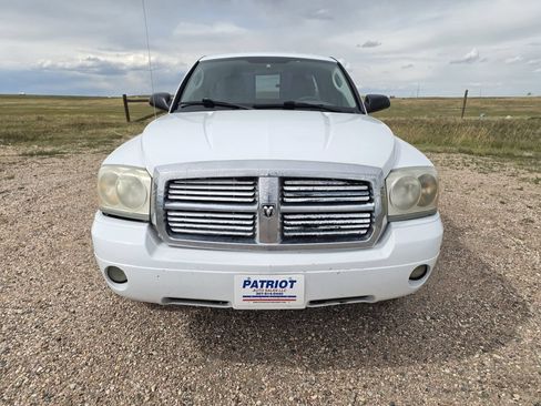 Used 2007 Dodge Dakota Laramie w/ Popular Equipment Group AWD/4WD image 8