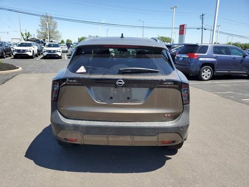 New 2026 Nissan Kicks SR w/ SR Premium Package FWD image 6