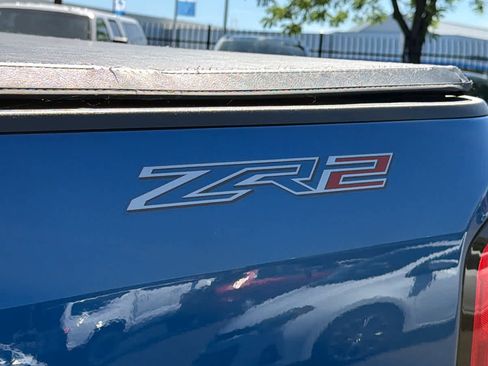 Used 2022 Chevrolet Colorado ZR2 AWD/4WD image 19
