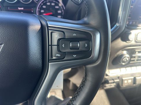 Used 2023 Chevrolet Silverado 2500 LT image 19