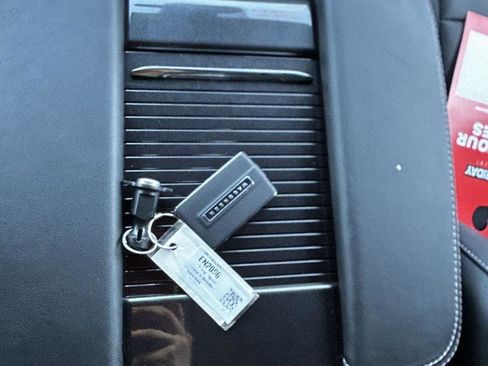 New 2024 Jeep Wagoneer 4WD w/ HD Trailer Tow Package image 29