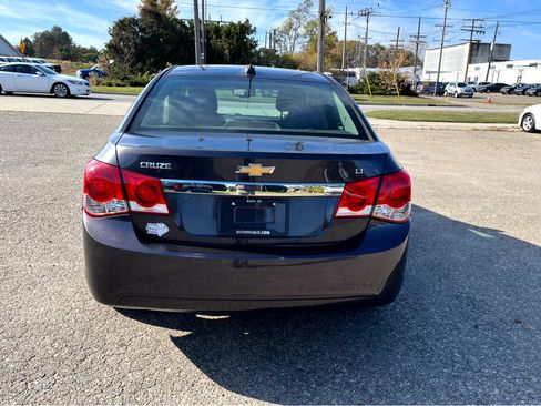 Used 2015 Chevrolet Cruze LT image 4