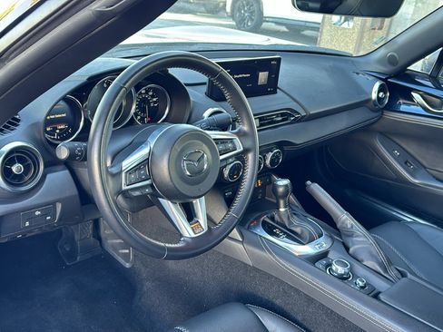 Certified 2025 MAZDA MX-5 Miata RF Grand Touring image 14