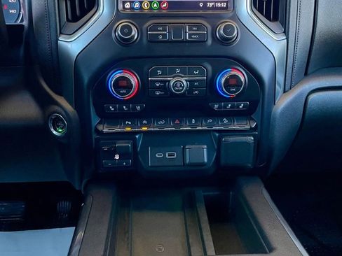 Used 2019 Chevrolet Silverado 1500 LTZ AWD/4WD image 15