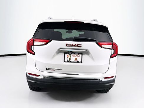 Used 2023 GMC Terrain SLT w/ LPO, Floor Liner Package FWD image 8