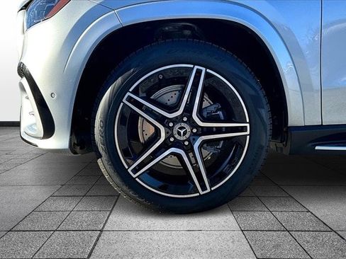 New 2026 Mercedes-Benz GLS 450 4MATIC image 15