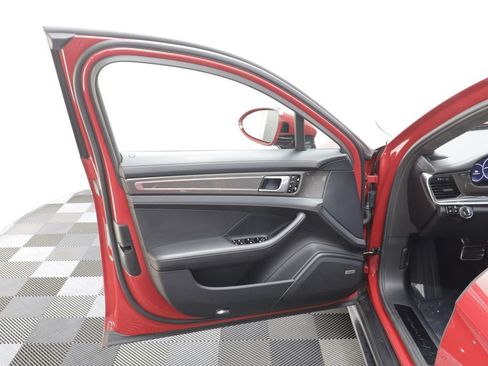 Used 2019 Porsche Panamera GTS AWD/4WD image 5