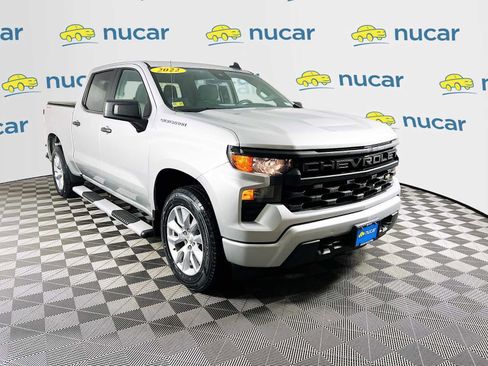 Used 2022 Chevrolet Silverado 1500 Custom AWD/4WD image 1