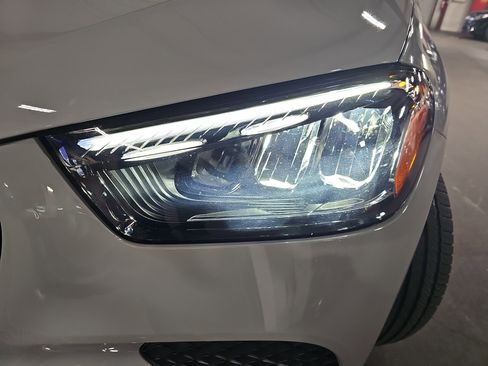 Used 2024 Mercedes-Benz GLE 350 4MATIC image 34