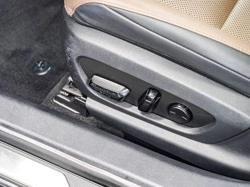 Used 2022 Lexus ES 300h w/ Accessory Package 2 FWD image 23