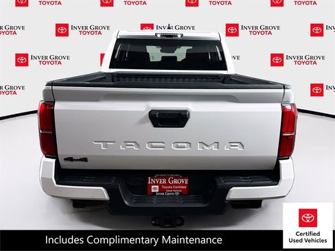 Certified 2024 Toyota Tacoma TRD Off-Road image 6