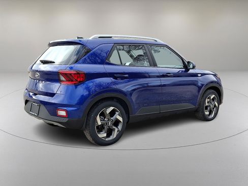 New 2026 Hyundai Venue SEL FWD image 7