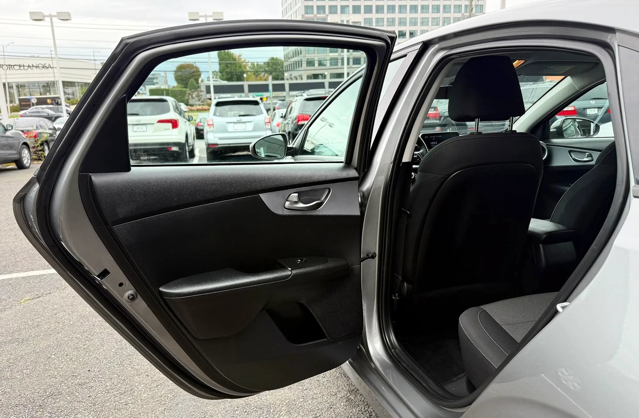 Used 2022 Kia Forte LXS FWD image 24
