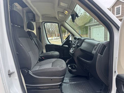 Used 2017 RAM ProMaster 2500 image 16
